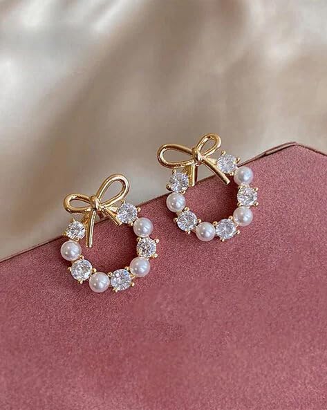Pearl Bow Wreath Stud Earrings