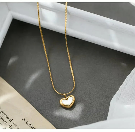 Aubine MOP Heart Necklace