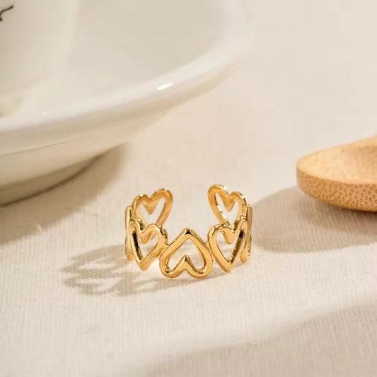 HEART LOOP 18K GOLD PLATED RING