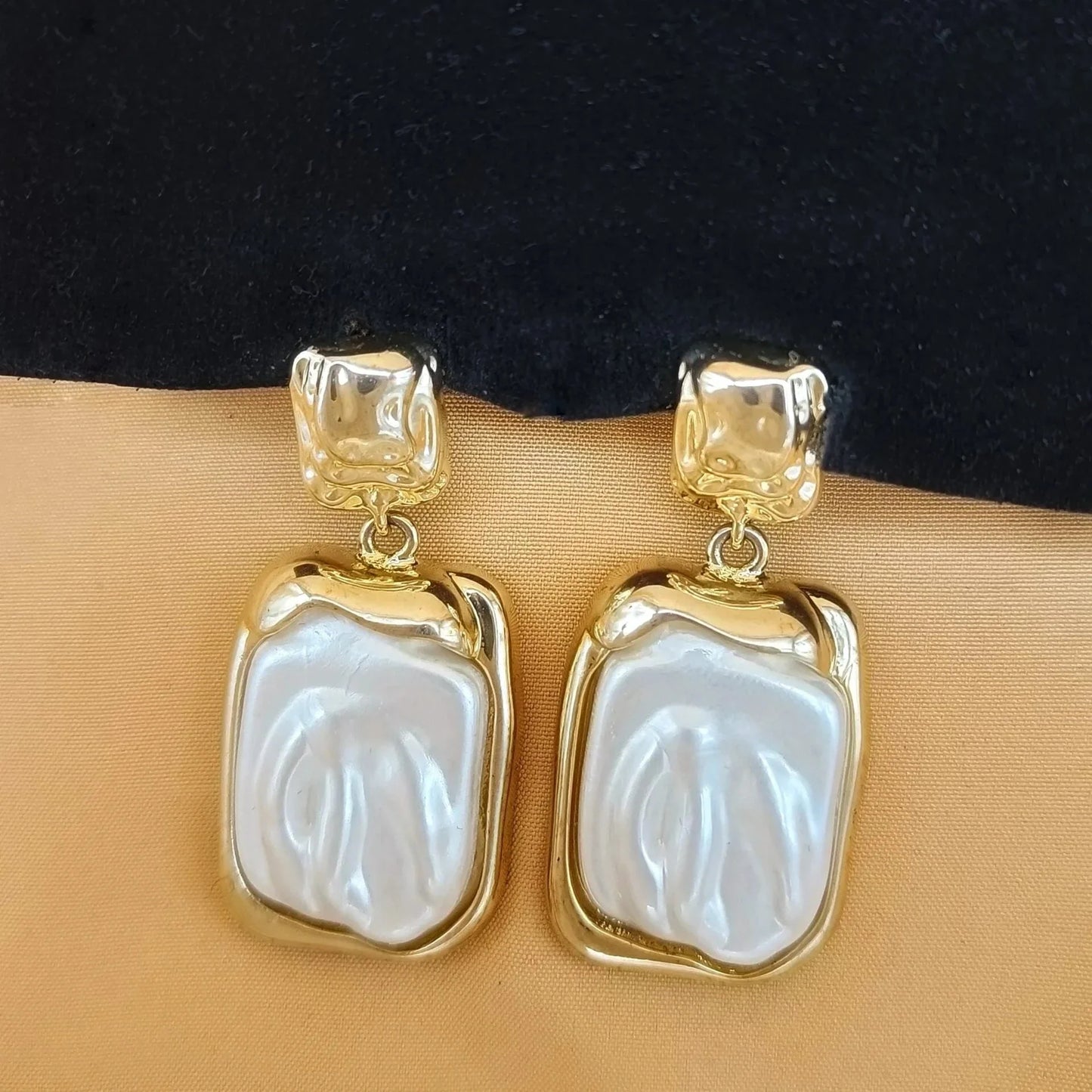 Statement Molten Pearl Earrings