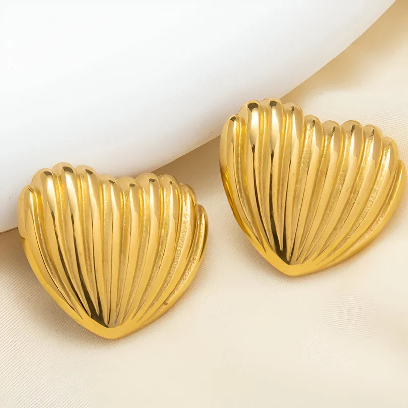 18K GOLD PLATED CHUNKY QUINN HEART EARRINGS