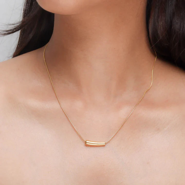 Gold Mini Curved Bar Necklace
