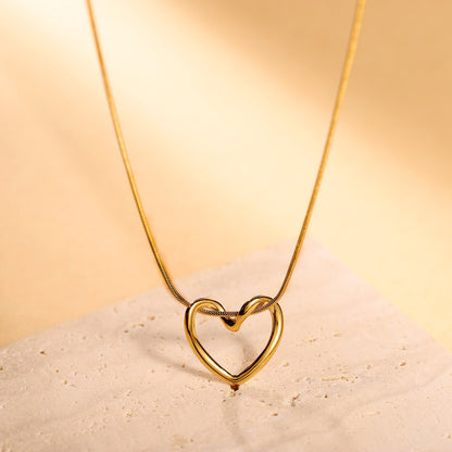 Knot Heart Chain Pendant Necklace