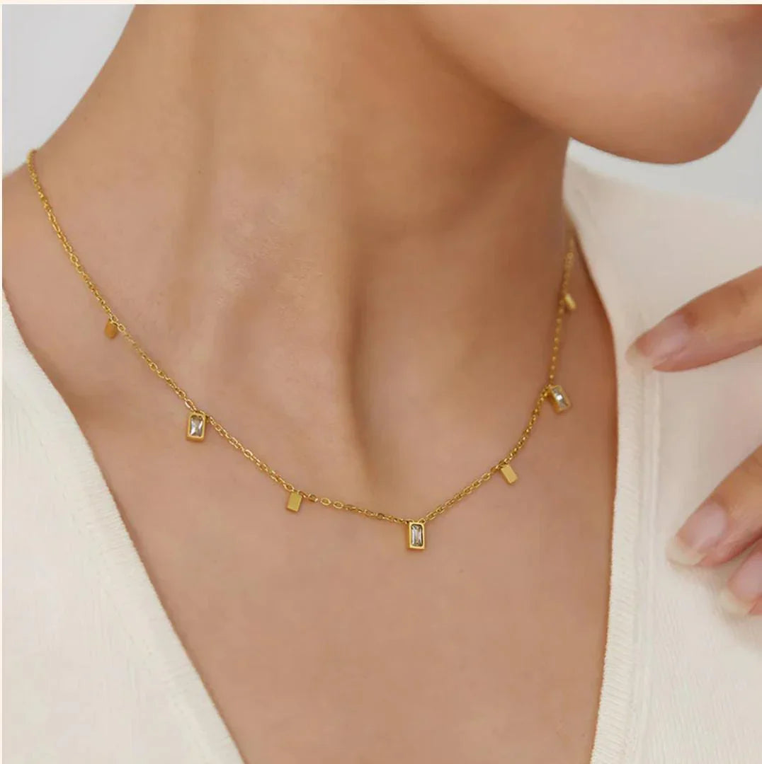 Dainty Geometric Necklace