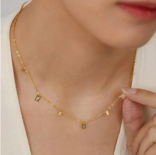 Dainty Geometric Necklace