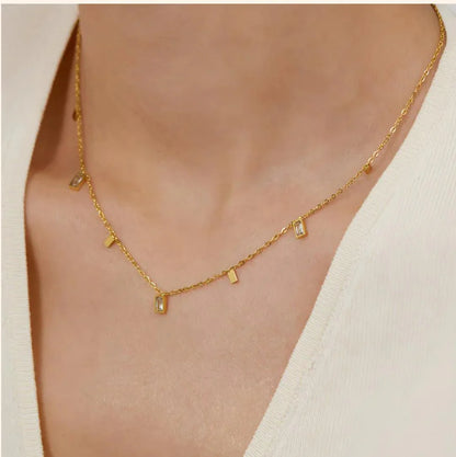 Dainty Geometric Necklace