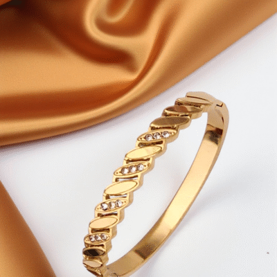 Slanting Oval Designer Bracelet ( Small Size )