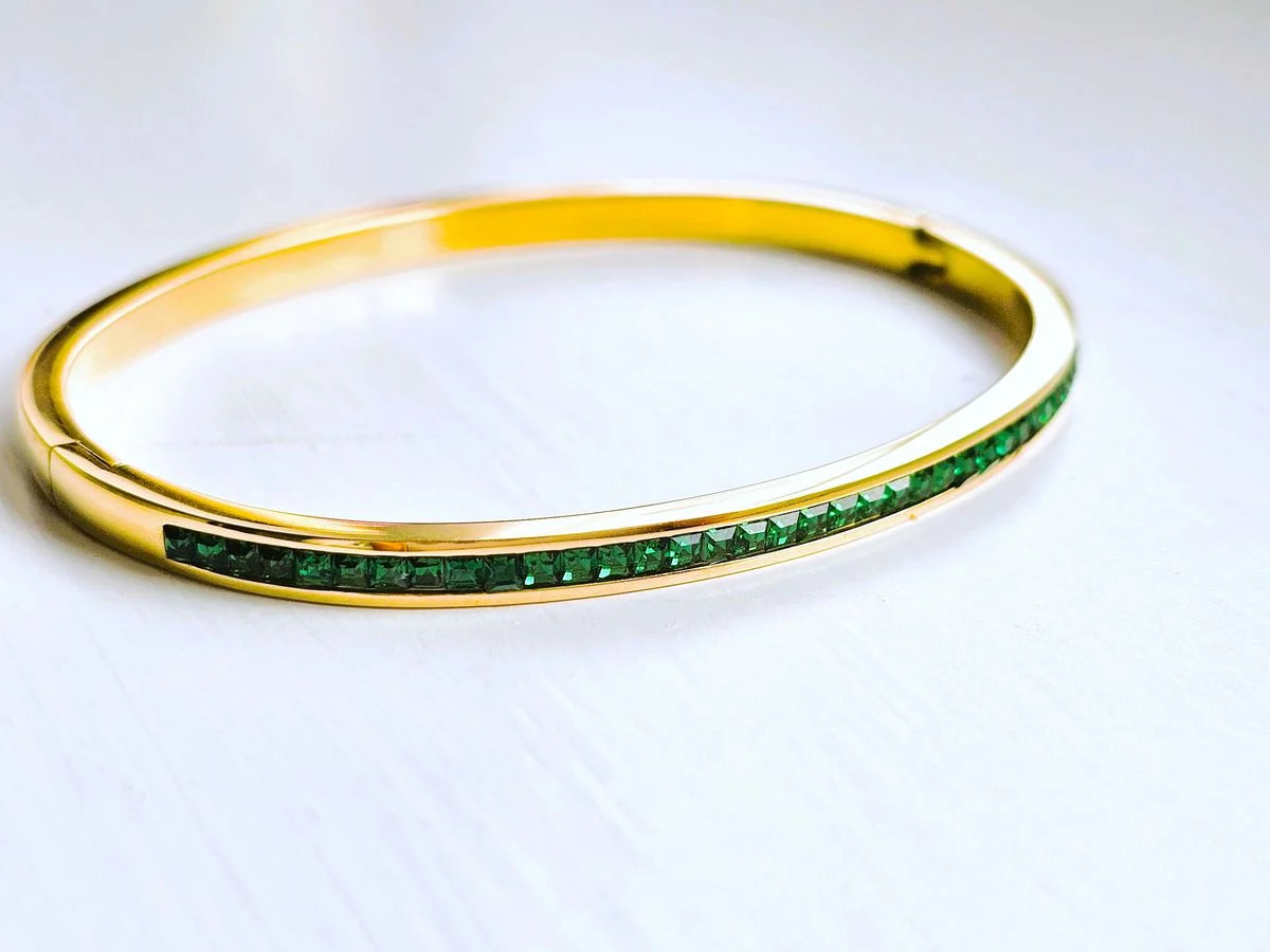 Emerald Bangle Bracelet ( Small Size )