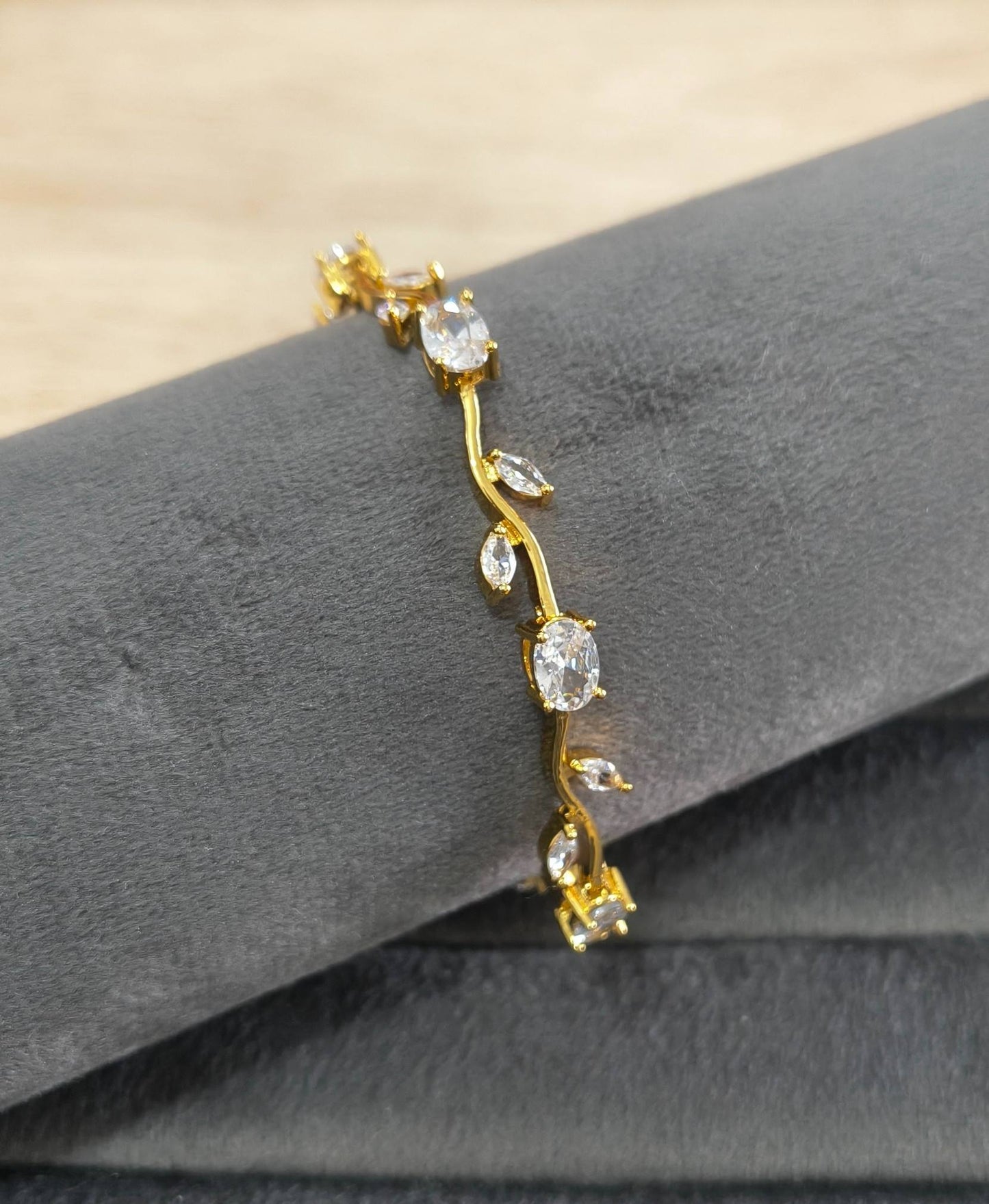 Tulip Bracelet