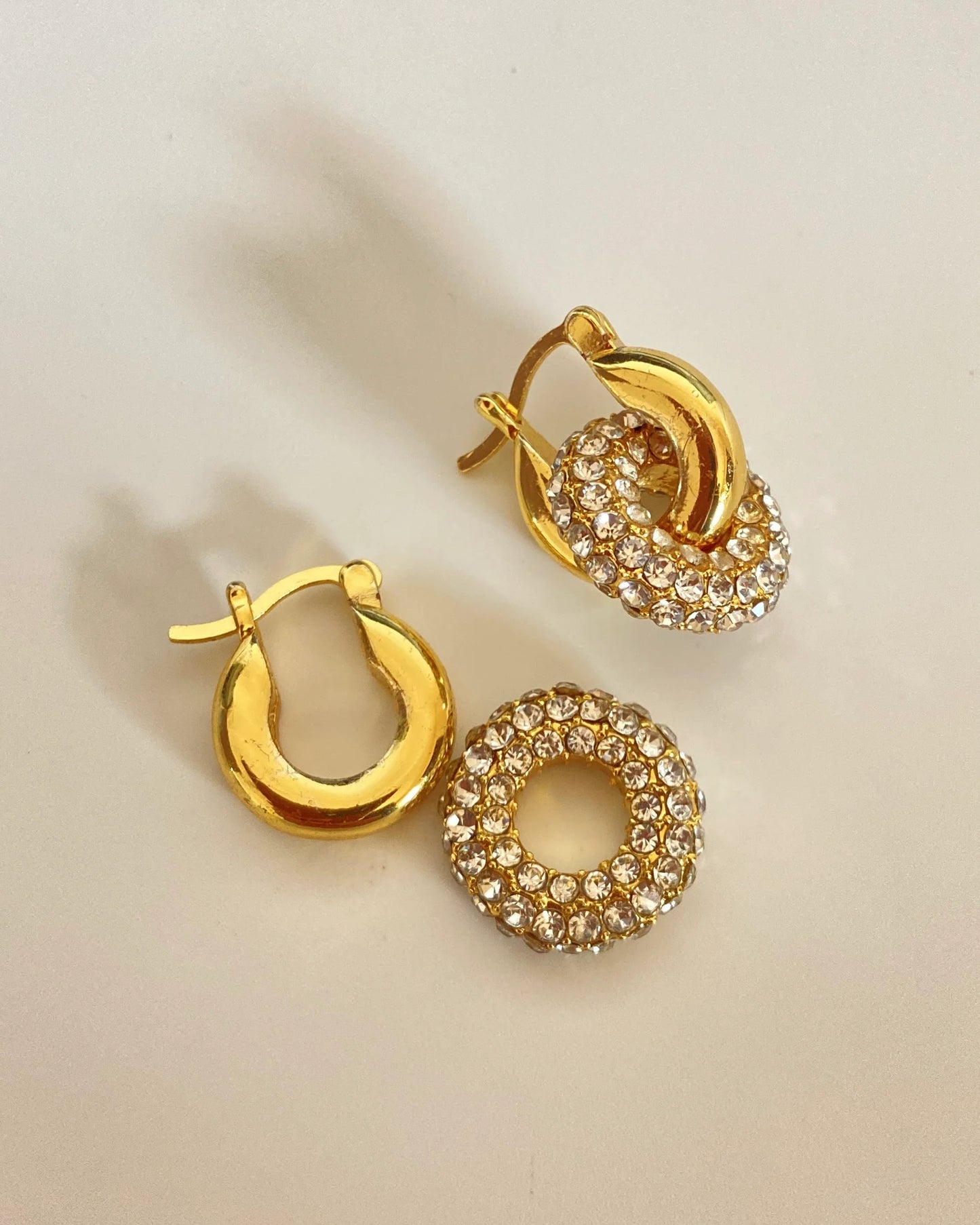 Chicago Chunky Interlocking Double Hoop Earrings
