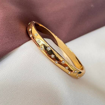 Starburst Bangle Bracelet ( Small Size )