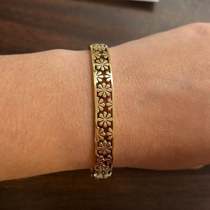 Floral Glow Bangle Bracelet(Small Size)