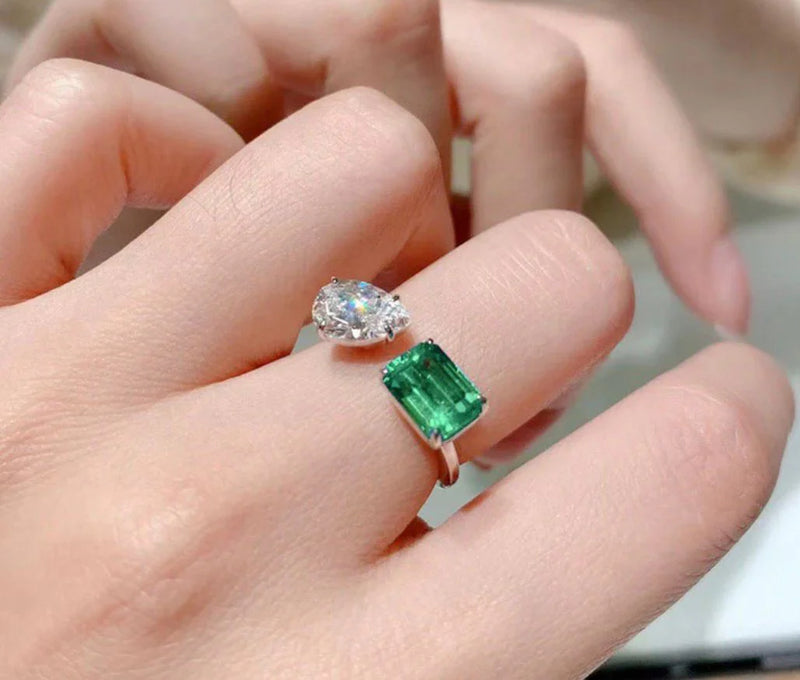 Emerald & Pear Toi et Moi Adjustable Ring