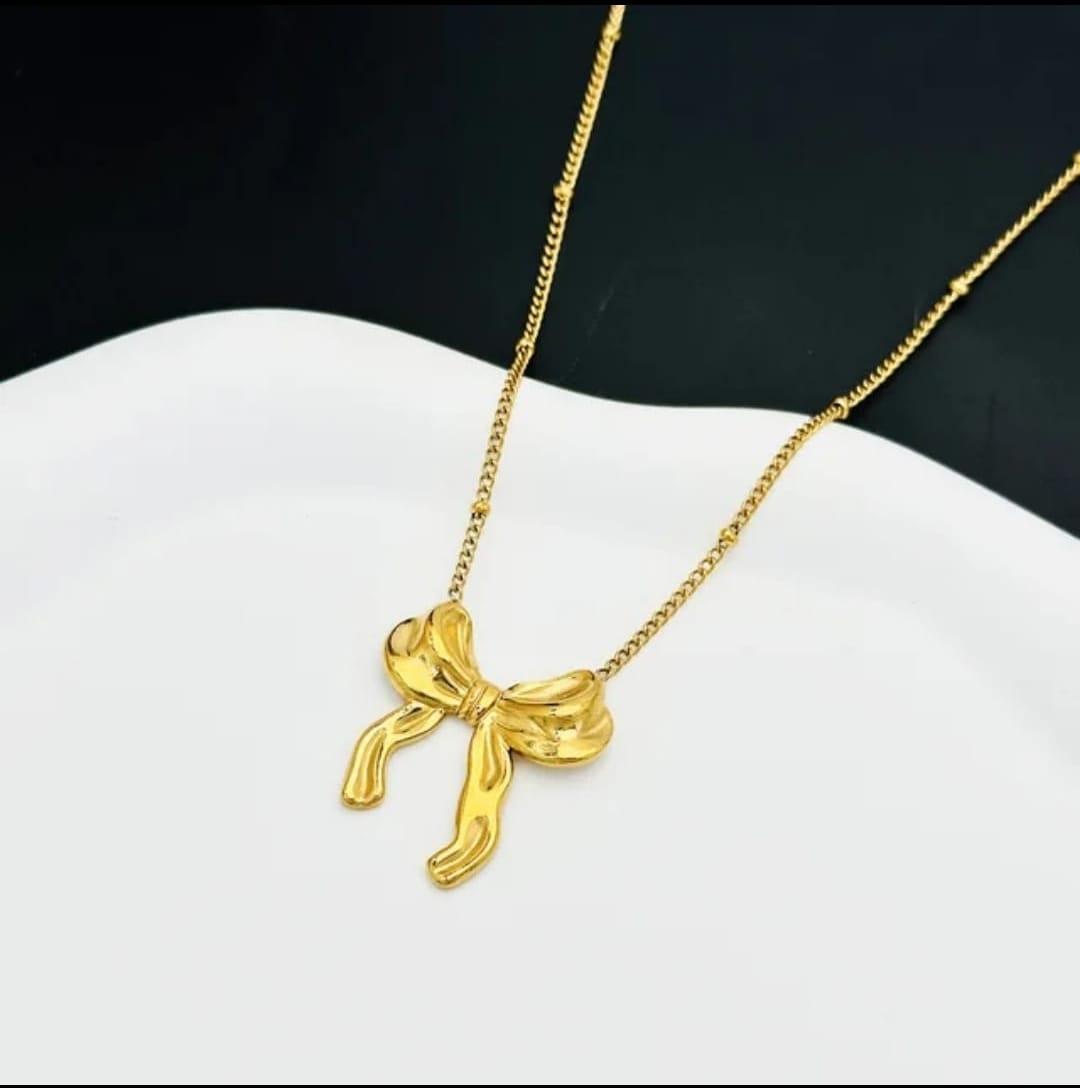 18k Golden Bow Pendant Necklace