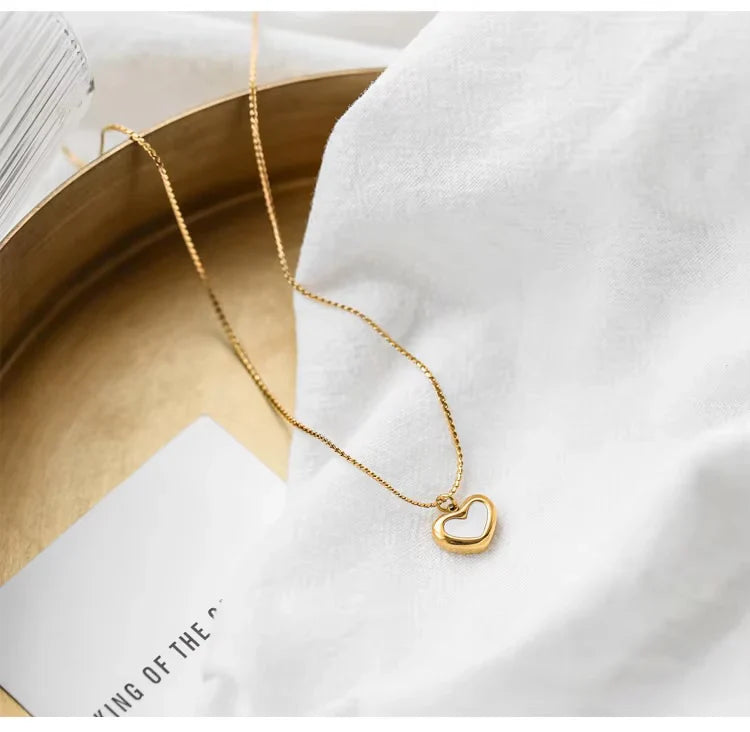 Aubine MOP Heart Necklace