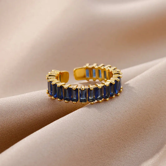 VINTAGE ELEGANCE GOLD PLATED ANTI TARNISH BLUE COLOR RING