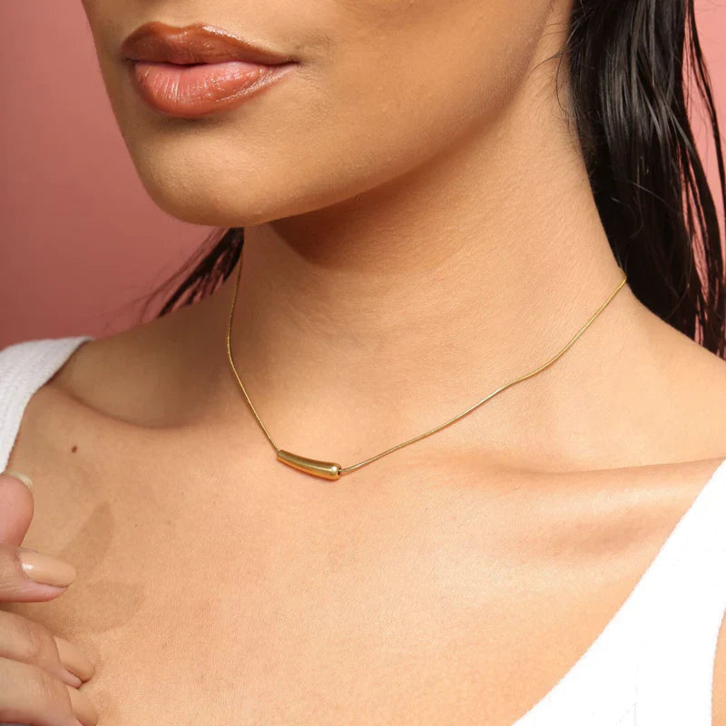 Gold Mini Curved Bar Necklace